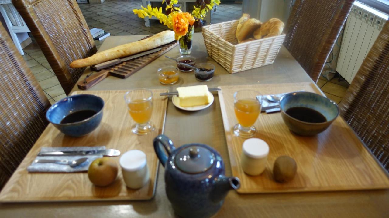 Le Jardin Des Secrets Bed and Breakfast La Voivre  Buitenkant foto