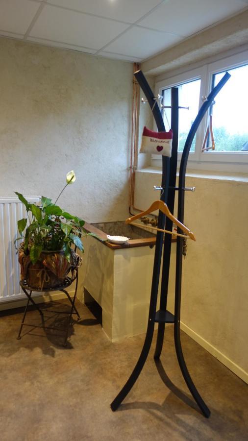 Le Jardin Des Secrets Bed and Breakfast La Voivre  Buitenkant foto