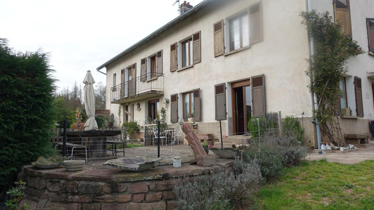 Le Jardin Des Secrets Bed and Breakfast La Voivre  Buitenkant foto